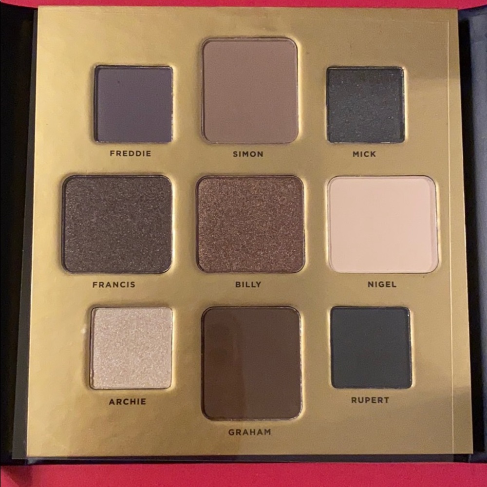Eye Shadows - Picture 2 of 3